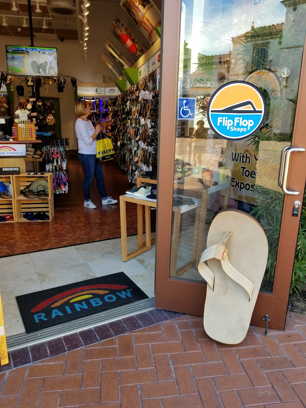 Flip Flop Shops | 101 W Avenida Vista Hermosa #542, San Clemente, CA 92672, USA | Phone: (949) 441-7000