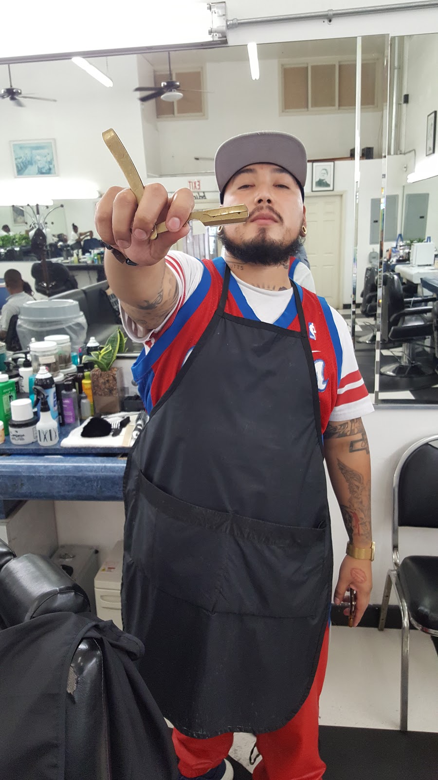 Kips Sharp & Sassy Barber/Salon | 4441 W Slauson Ave, Los Angeles, CA 90043, USA | Phone: (323) 292-8952