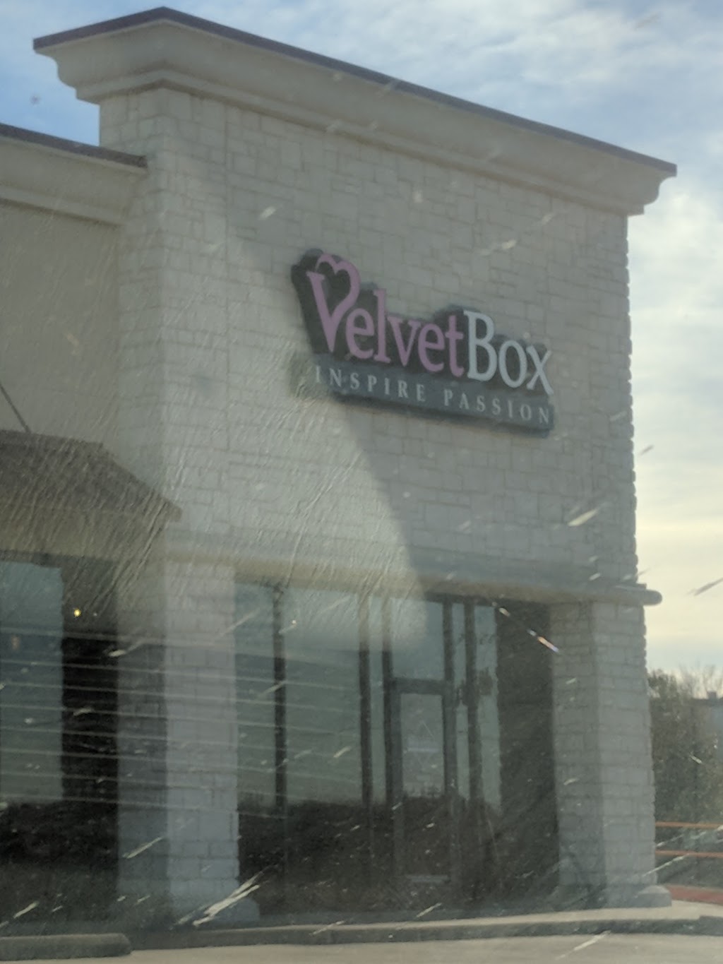 Velvet Box | 5040 N Tarrant Pkwy #100, Fort Worth, TX 76244 | Phone: (817) 750-5005