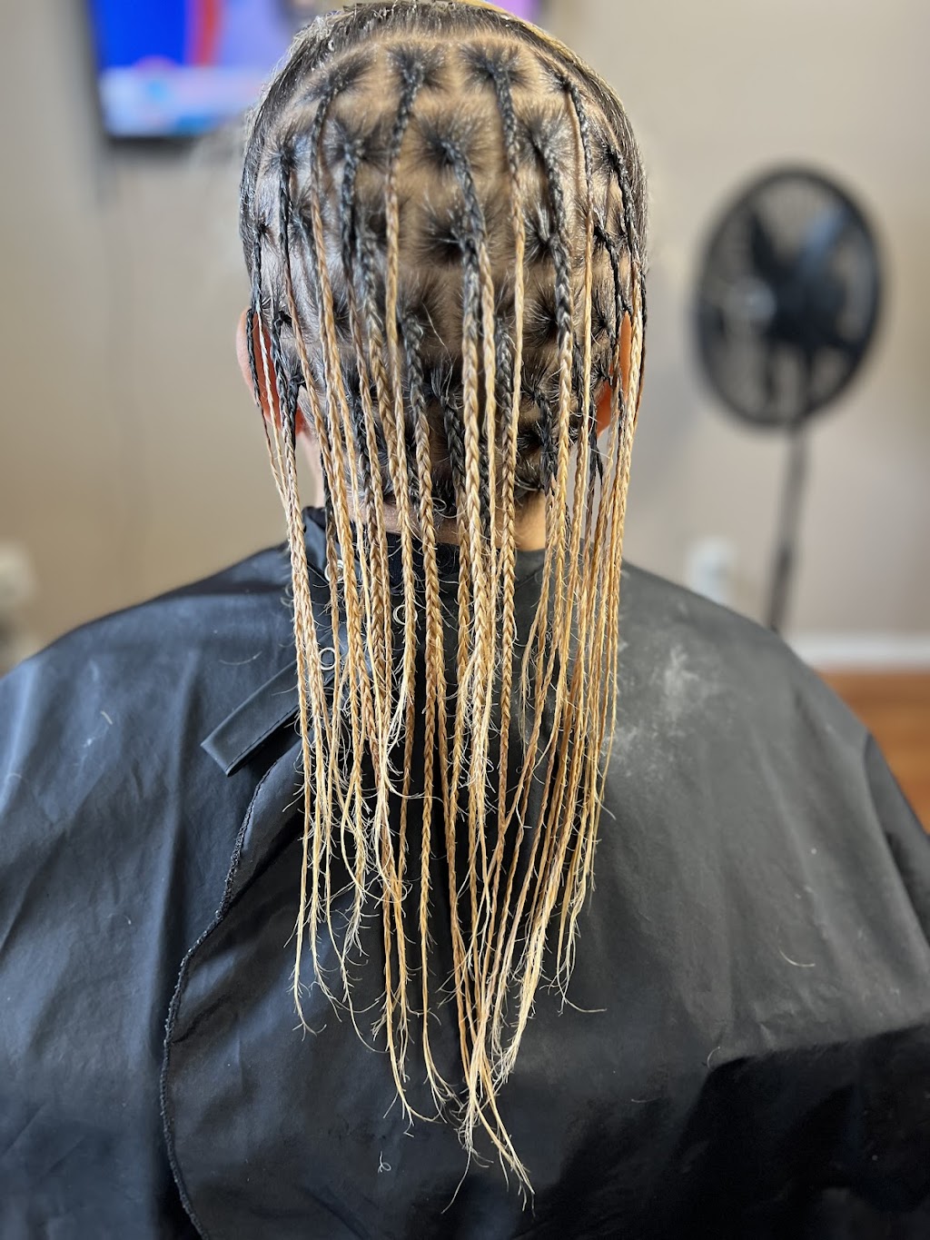 Beautiful House of Braids | 16300 N Park Dr Ste. 115, Southfield, MI 48075, USA | Phone: (248) 871-7710