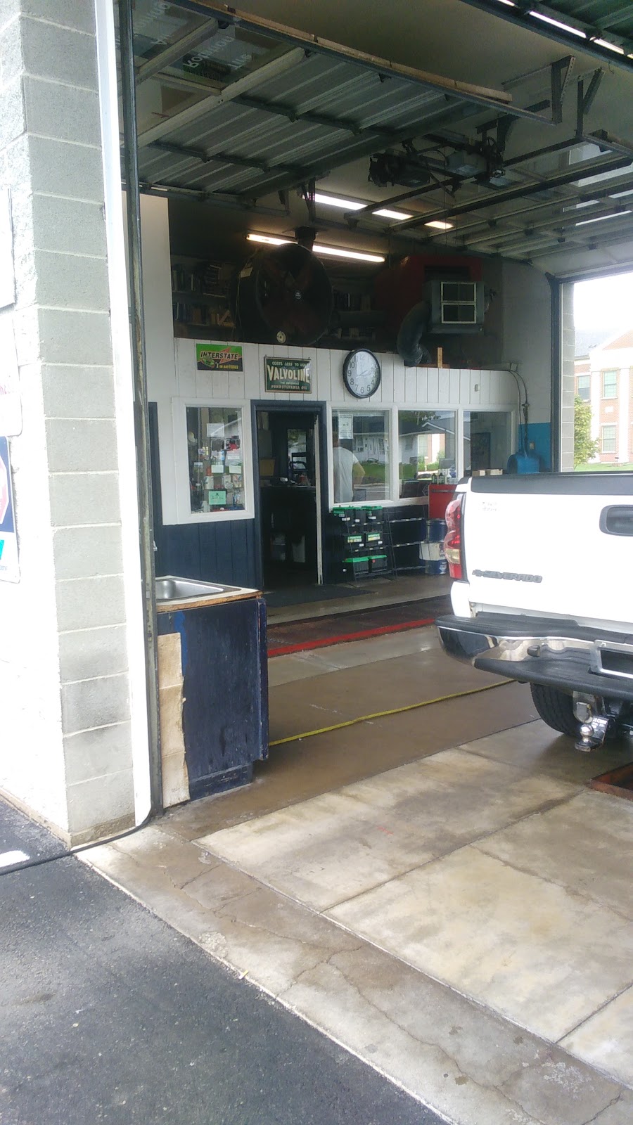 Valvoline Express Care | 509 S Elm St, Washington Court House, OH 43160, USA | Phone: (740) 333-5512