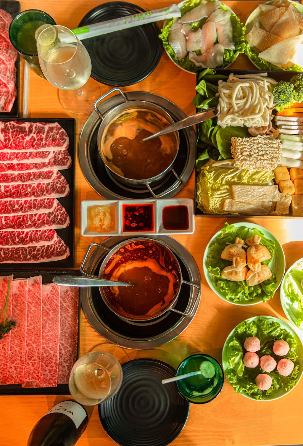 Mumu Hot Pot | 1099 Foster Square Ln #135, Foster City, CA 94404, USA | Phone: (650) 242-1945