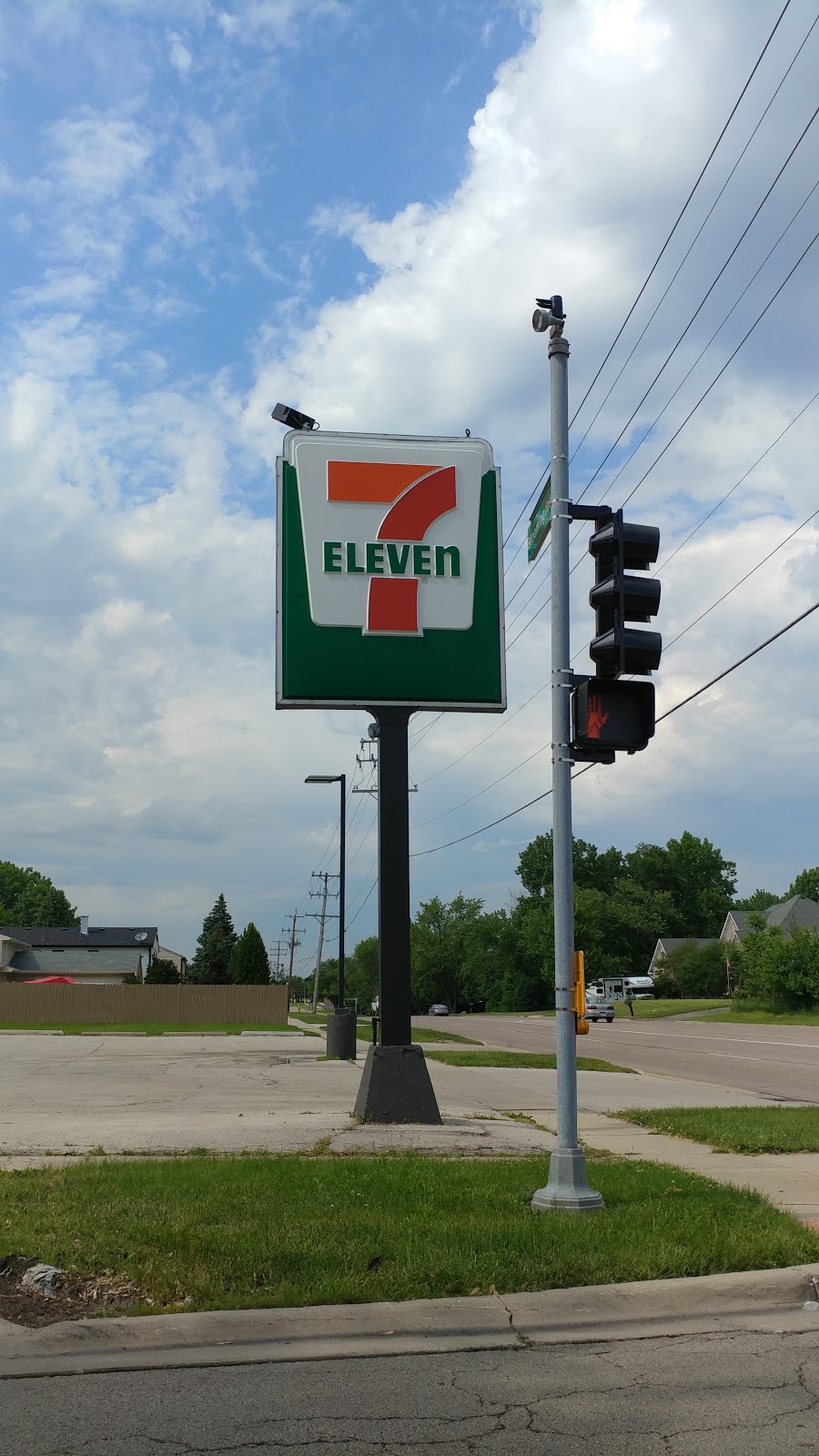 7-Eleven | 1408 Bloomingdale Rd, Glendale Heights, IL 60139, USA | Phone: (630) 668-4928