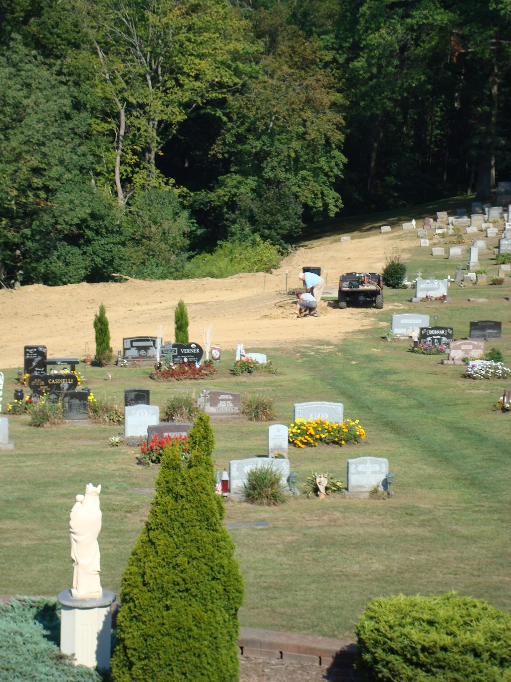 Oak Grove Cemetery | 122 Rockdale Rd, Follansbee, WV 26037, USA | Phone: (304) 527-7058