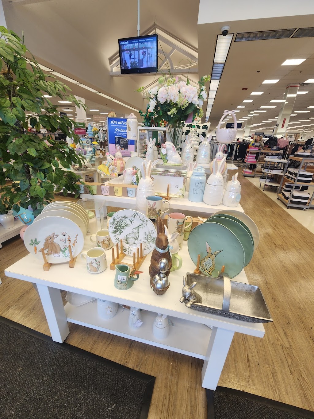 Marshalls & HomeGoods | 8700 Mills Dr, Kendall, FL 33183, USA | Phone: (305) 279-6579