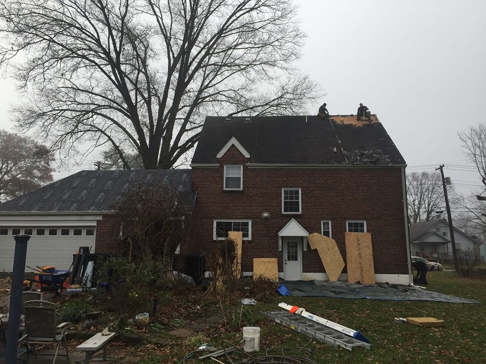 Disbro Roofing LLC | 215 Tebbs Ave, Greendale, IN 47025, USA | Phone: (812) 221-4259