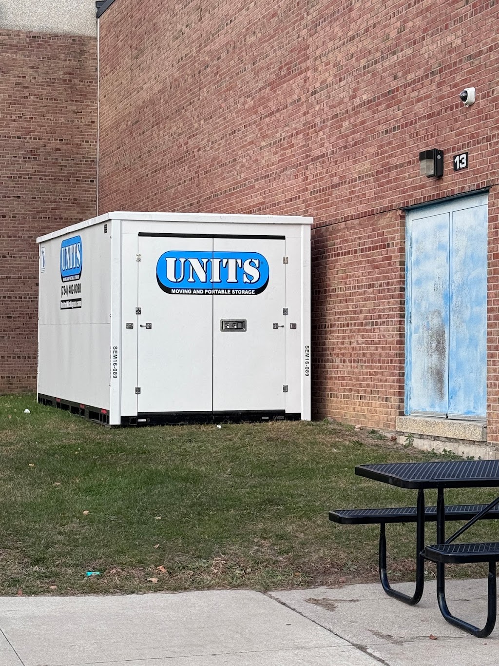 UNITS Moving and Portable Storage of SE Michigan | 7830 Jackson Rd Suite B, Ann Arbor, MI 48103, USA | Phone: (734) 822-9008