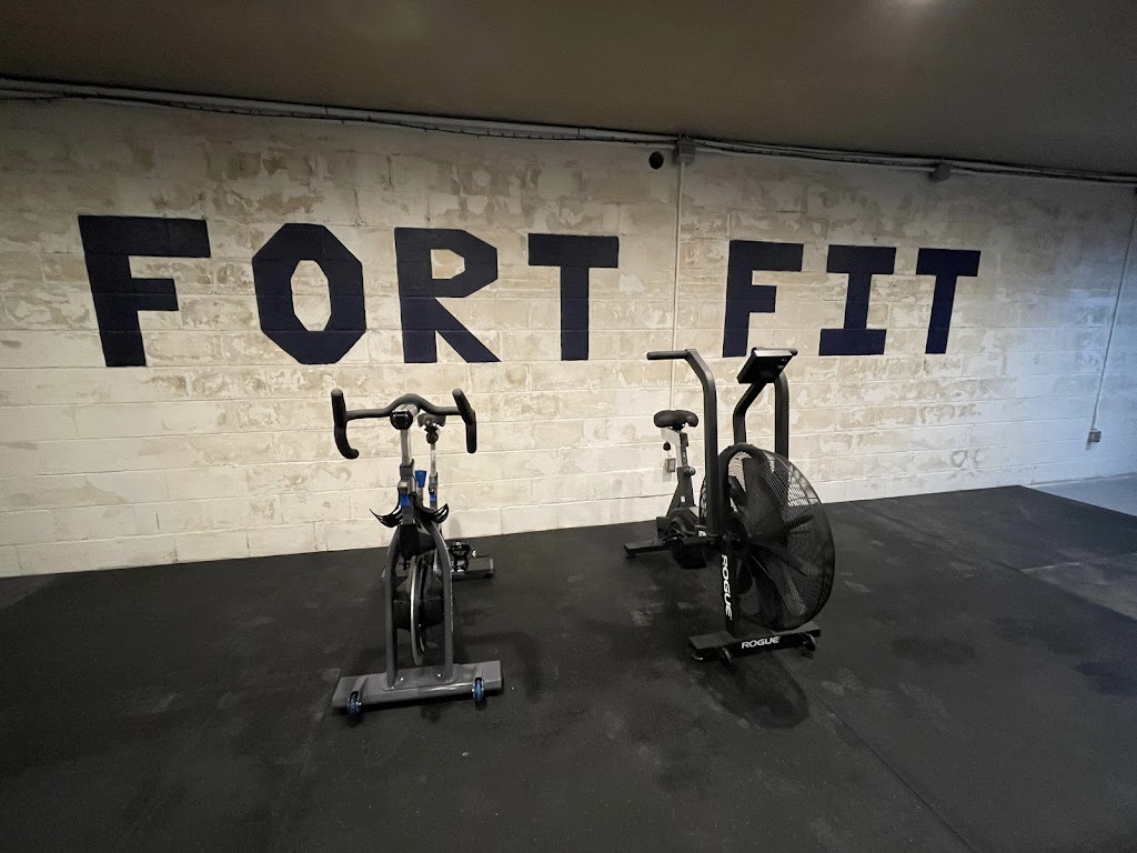 Fort Fit | 3713 Mc Cart Ave, Fort Worth, TX 76110, USA | Phone: (817) 475-9499