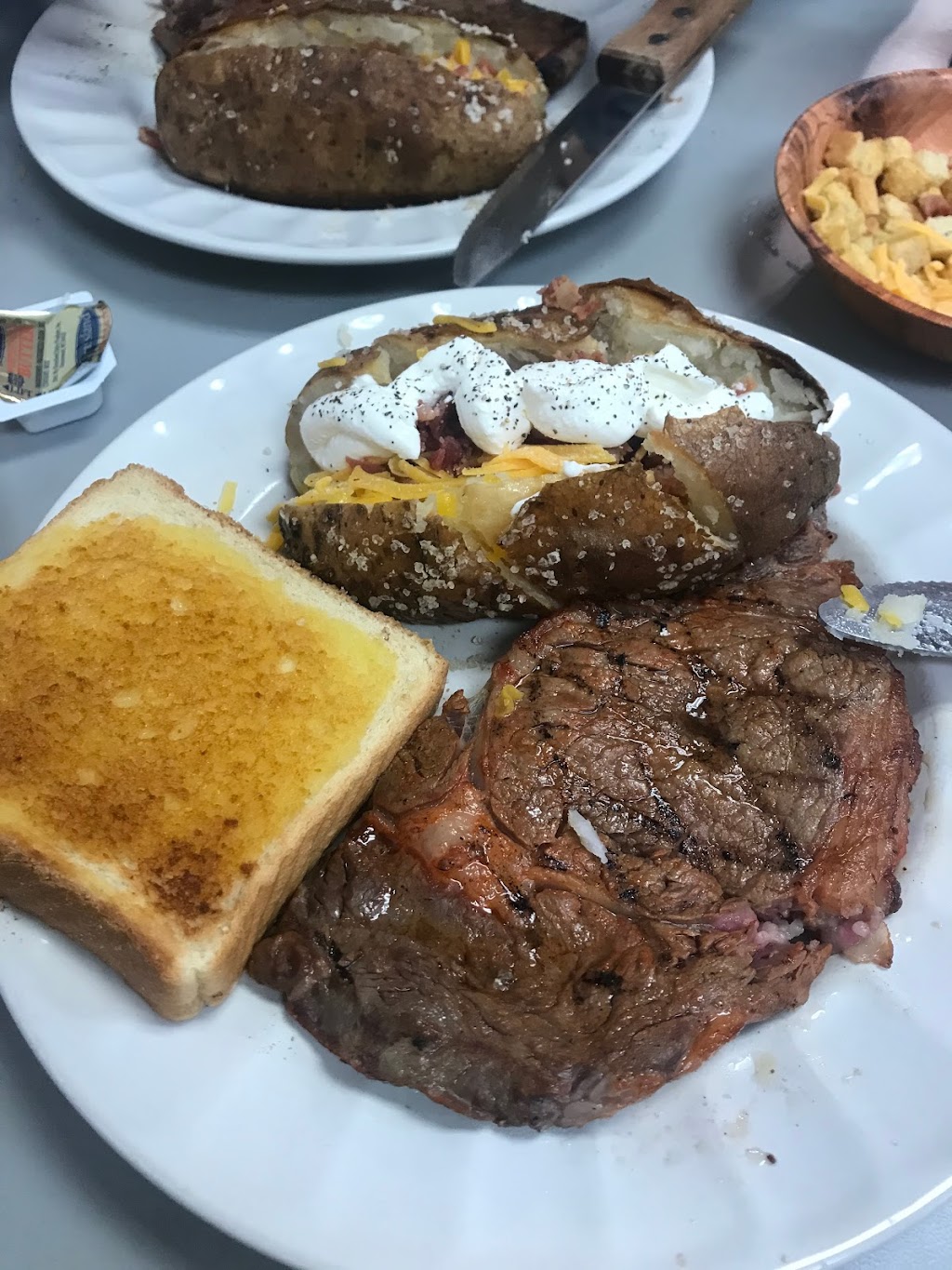 Olde Towne Steak House | 102 E Main St, Micro, NC 27555, USA | Phone: (919) 284-1140