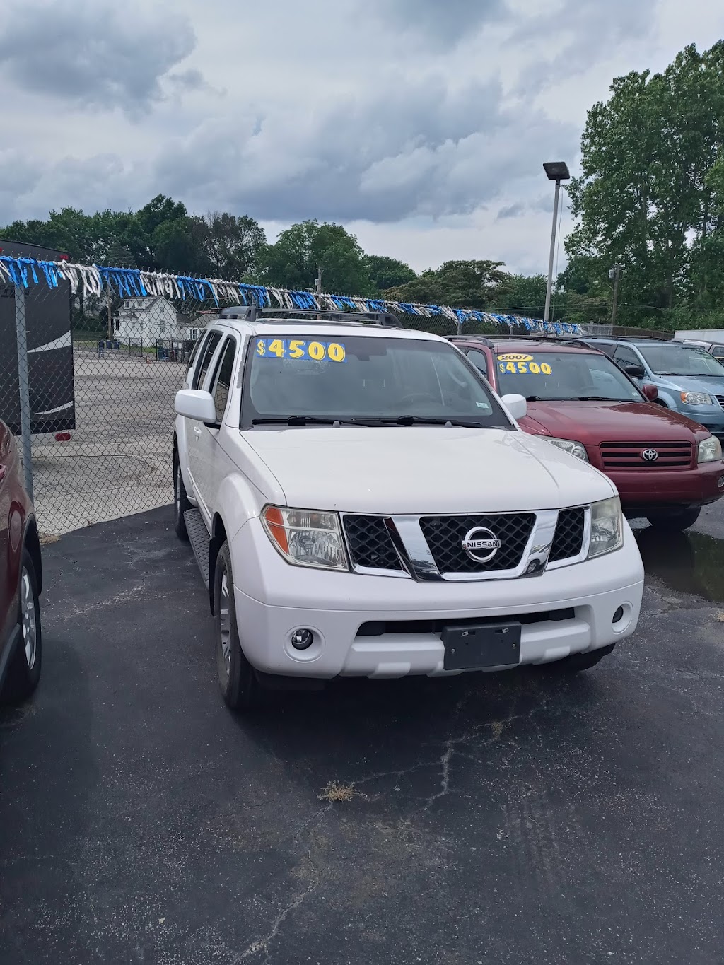 Isaacs Auto Sales | 261 Lemay Ferry Rd, St. Louis, MO 63125, USA | Phone: (314) 638-5952