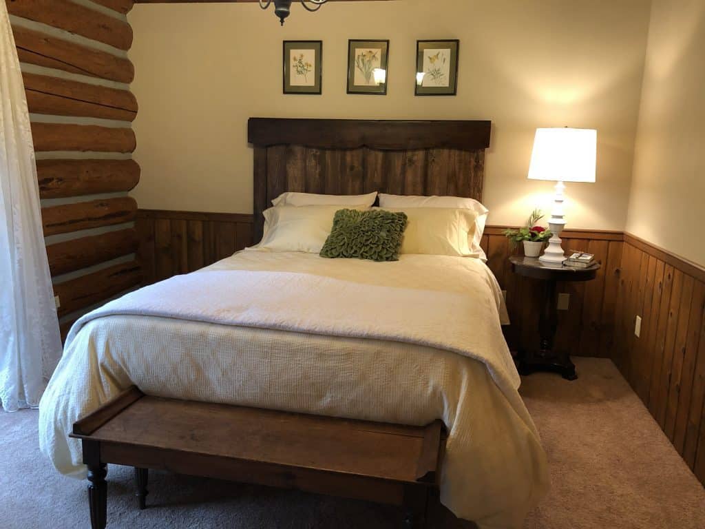 Happy Trails Lodge | 15220 Kelly Rd NE, Duvall, WA 98019, USA | Phone: (425) 308-1860