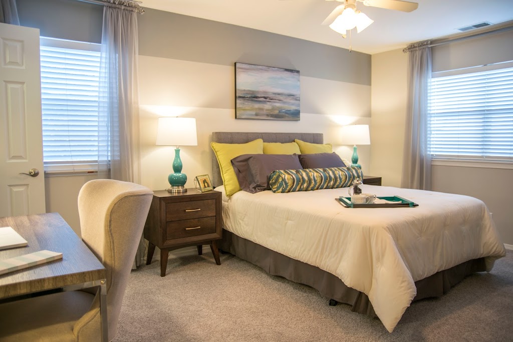 Windsor Estate Apartments | 232 Butterfield Dr, Bloomingdale, IL 60108, USA | Phone: (844) 868-1425