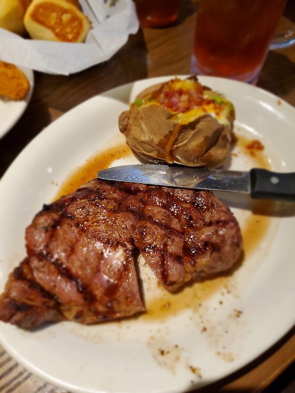 Coltons Steak House & Grill | 32 Alexander Blvd, Sand Springs, OK 74063, USA | Phone: (918) 245-1000