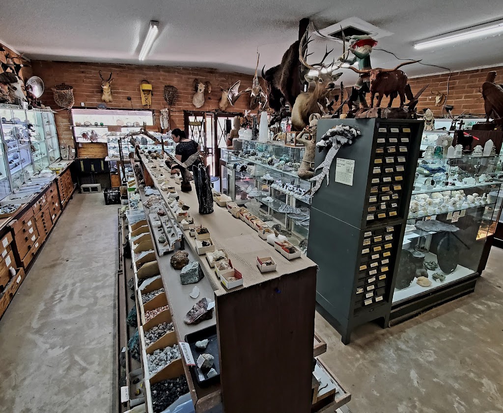 Tucson Mineral and Gem World | 2801 S Kinney Rd, Tucson, AZ 85735, USA | Phone: (520) 883-0682