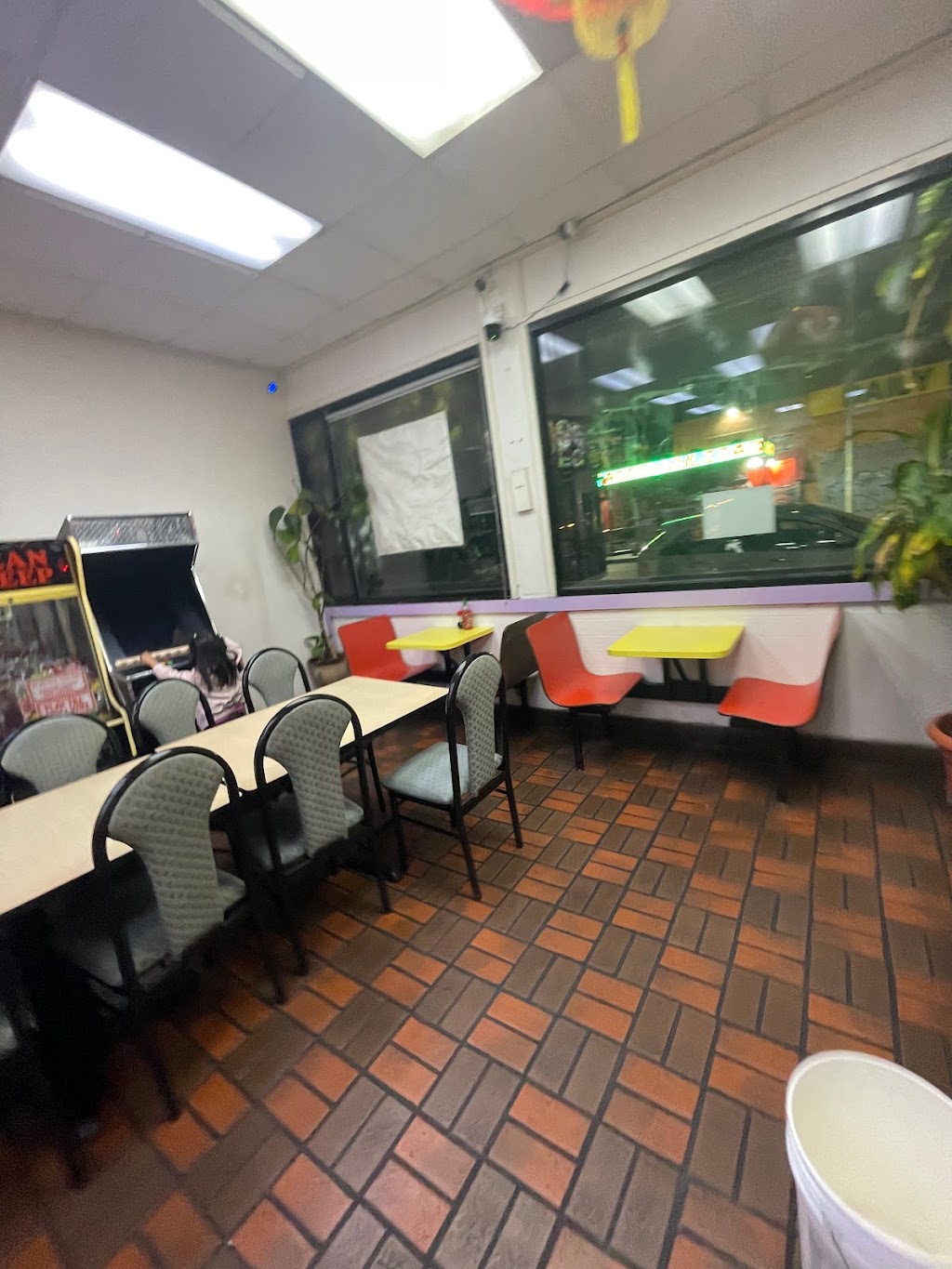 Hong Kong Express | 261 E Adams Blvd, Los Angeles, CA 90011, USA | Phone: (213) 747-2999