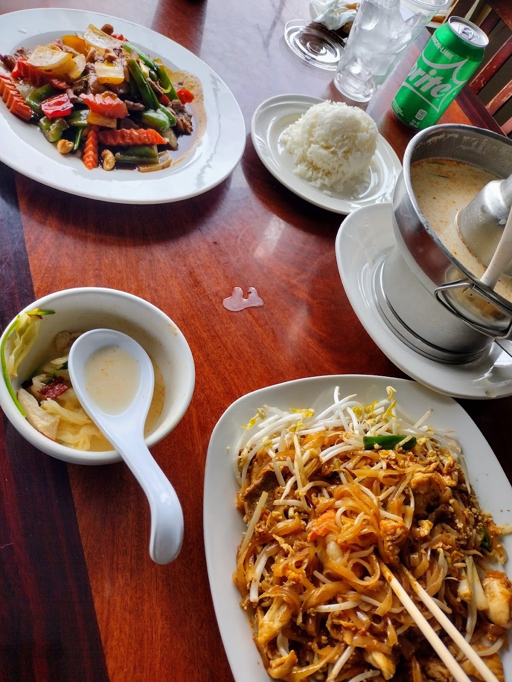 Wins Thai Cuisine | 11688 Magnolia Blvd, North Hollywood, CA 91601, USA | Phone: (818) 763-4463