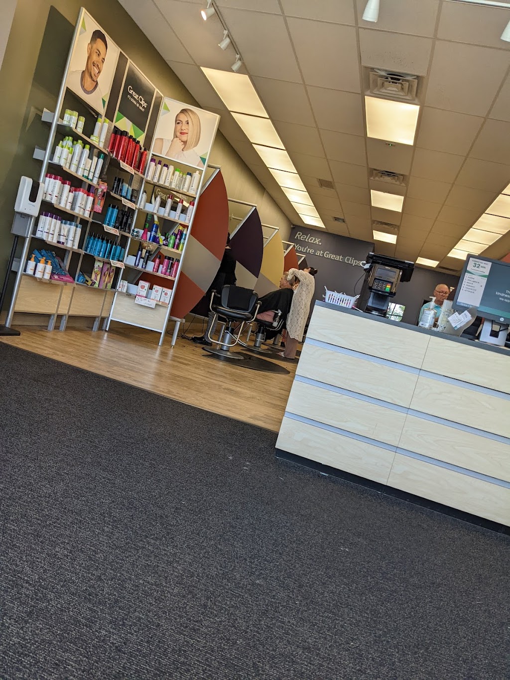 Great Clips | 3875 Conlon Way Ste B, Elizabeth City, NC 27909, USA | Phone: (252) 331-6800