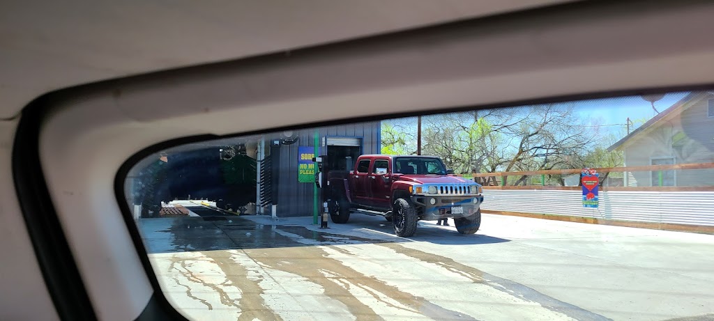 Splash N Foam Car Wash | 705 Fannin St, George West, TX 78022, USA | Phone: (361) 449-5652