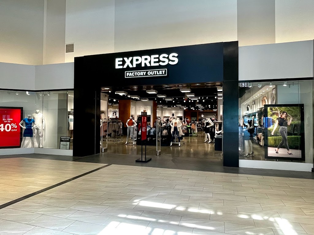 Express Factory Outlet | 8111 Concord Mills Boulevard, Concord, NC 28027, USA | Phone: (704) 979-0006