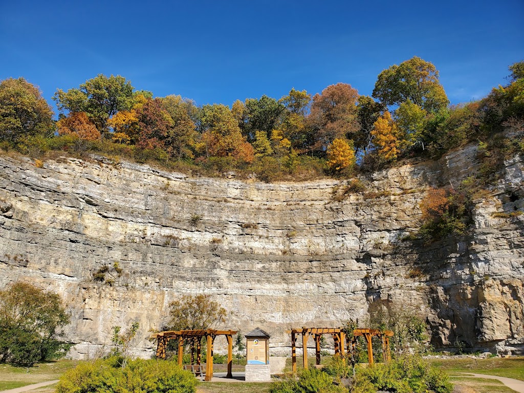 Hoffman Gardens | 4827-4819 Whitford Dr, Godfrey, IL 62035, USA | Phone: (618) 466-3324