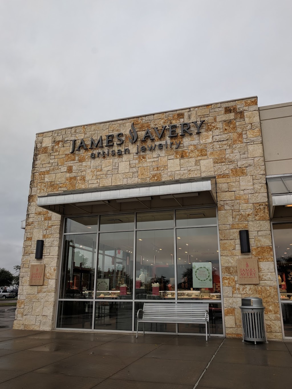 James Avery Artisan Jewelry | 116 E I-20 Ste 140, Weatherford, TX 76087, USA | Phone: (817) 458-7887