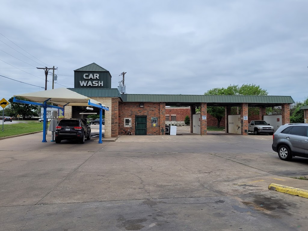 Coin laundromat & Laserwash selfserve carwash | 1835 Acton Hwy, Granbury, TX 76049, USA | Phone: (682) 205-3566