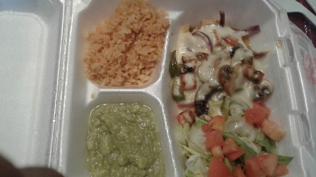 Chuys Take Out | 410 W Hondo Ave, Devine, TX 78016, USA | Phone: (830) 663-9300