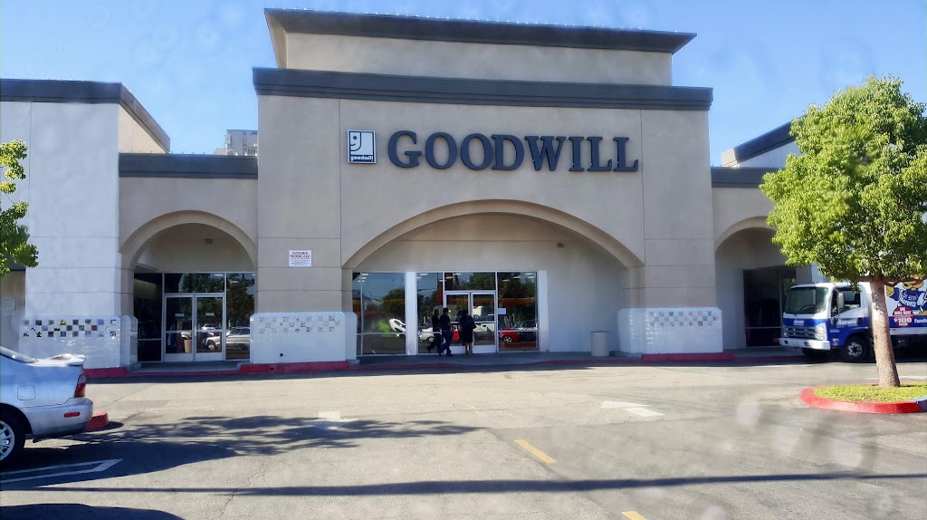 Goodwill of Orange County | 2120 S Bristol St, Santa Ana, CA 92704, USA | Phone: (714) 444-4749