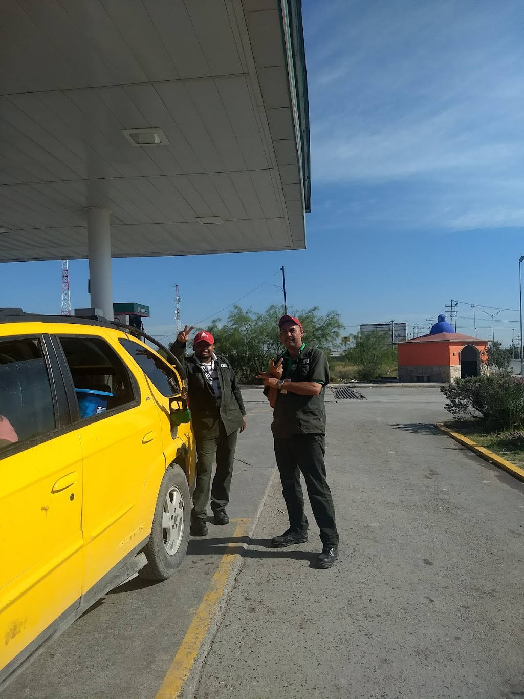 Gasolinera | Tuxpan 8609, La Sandía, 88179 Nuevo Laredo, Tamps., Mexico | Phone: 867 115 0958