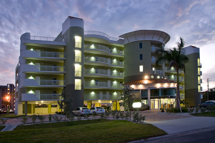 Crystal Palms Beach Resort | 11605 Gulf Blvd, Treasure Island, FL 33706, USA | Phone: (855) 883-1359