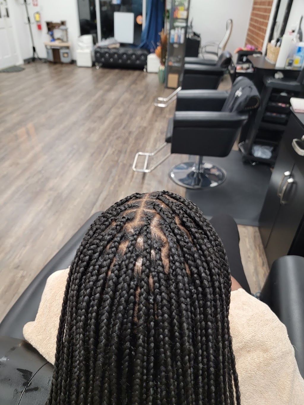 Lyn African Hair Braiding & Brows | 977 main St Suite 4D, Conyers, GA 30012, USA | Phone: (470) 666-8777