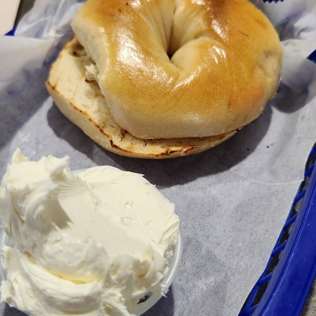 BBs Bagels | 770 McFarland Pkwy, Alpharetta, GA 30004, USA | Phone: (770) 475-1818