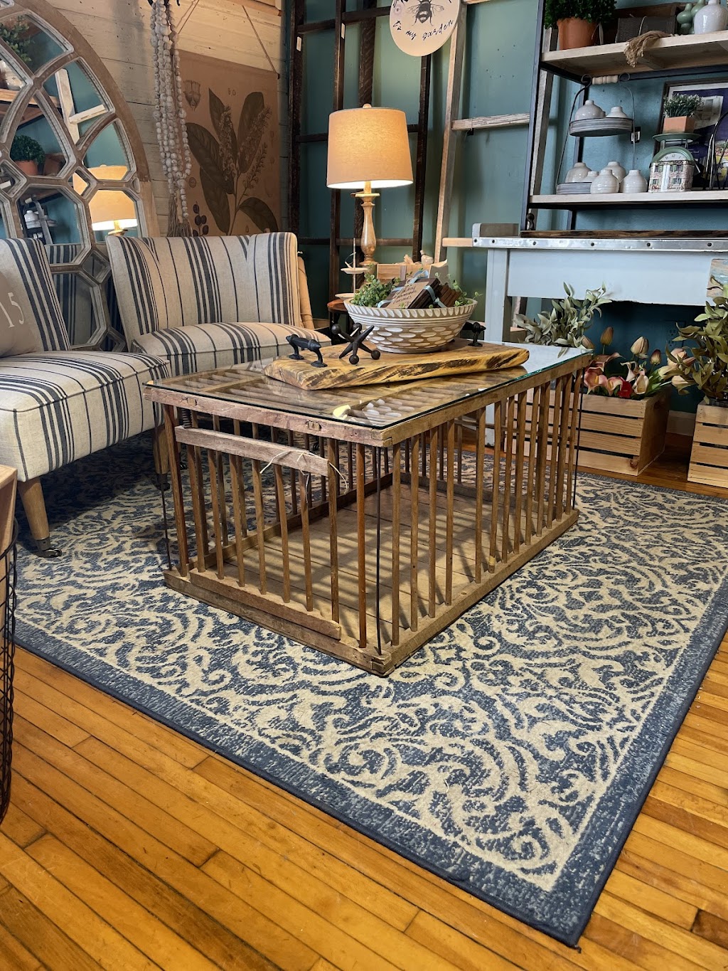 woodgate home store | 1520 Lewis Center Rd, Lewis Center, OH 43035, USA | Phone: (740) 953-3977