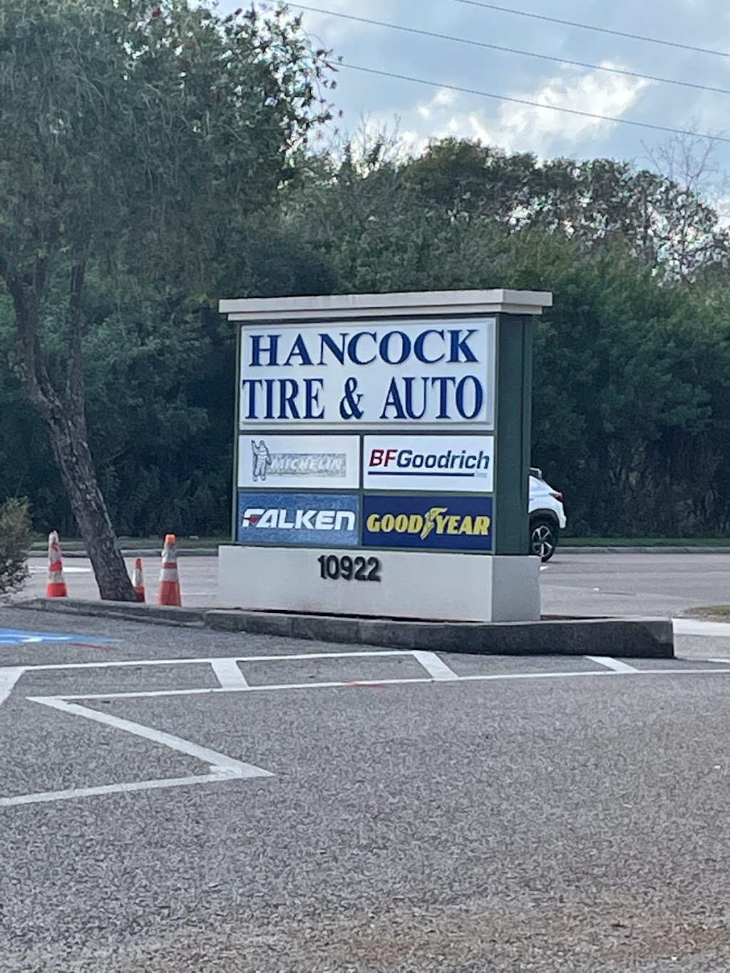 Hancock Tire & Auto | 10922 Bloomingdale Ave, Riverview, FL 33578, USA | Phone: (813) 684-1116