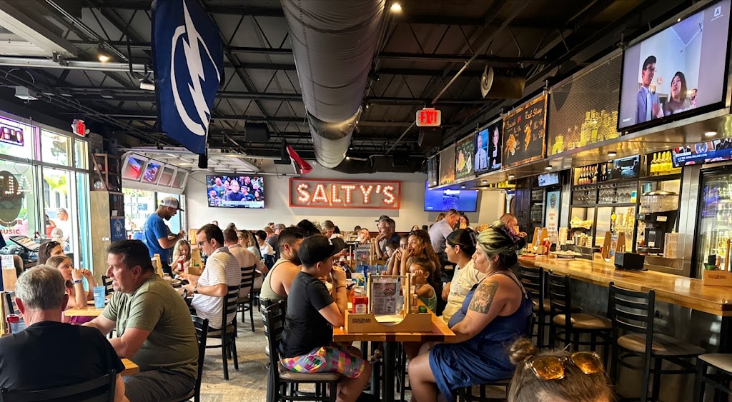 The Salty Crab Bar & Grill North Beach | 462 Mandalay Ave, Clearwater Beach, FL 33767, USA | Phone: (727) 330-1750