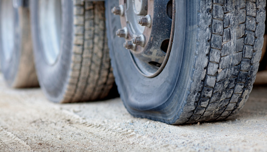 Hustle tyre and repair | 9900 walker road, Windsor, ON N0R 1J0, Canada | Phone: (647) 303-7136