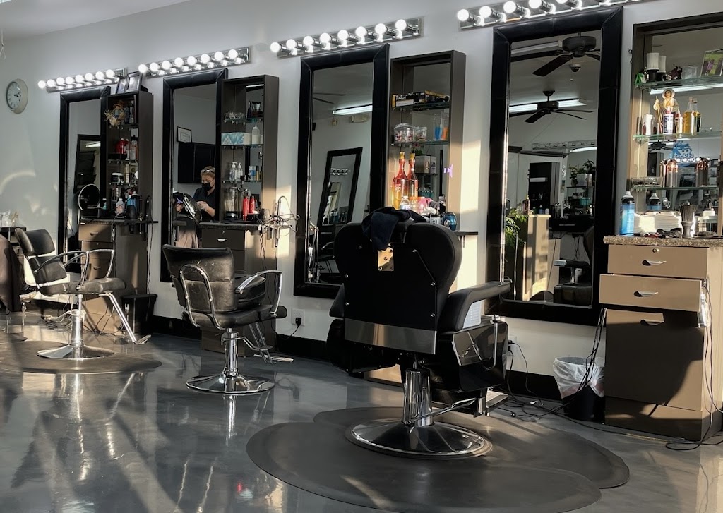 Karlas is now Leslies Hair Salon | 2220 W Algonquin Rd, Rolling Meadows, IL 60008, USA | Phone: (847) 818-8964