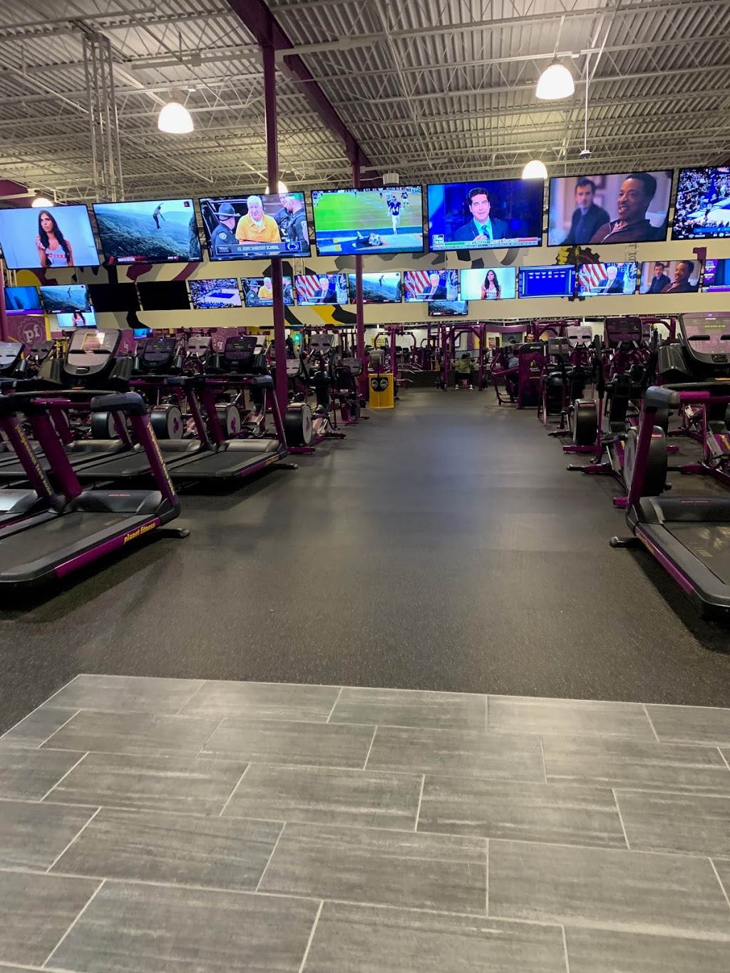 Planet Fitness | 1200 N Main St Suite 100, Euless, TX 76039, USA | Phone: (214) 919-5462