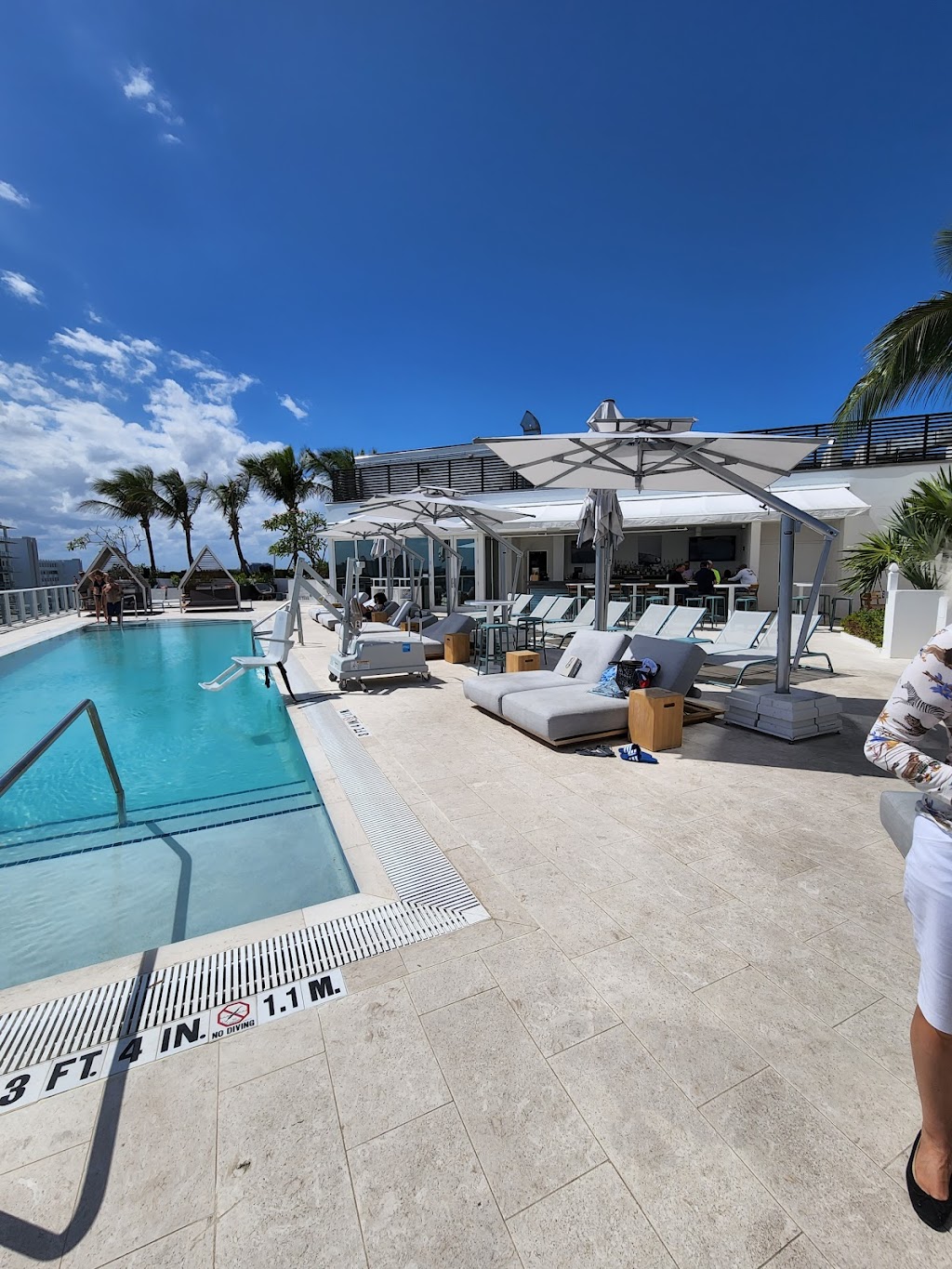 Tiffany House Condominium | 401 N Birch Rd, Fort Lauderdale, FL 33304, USA | Phone: (954) 947-0501