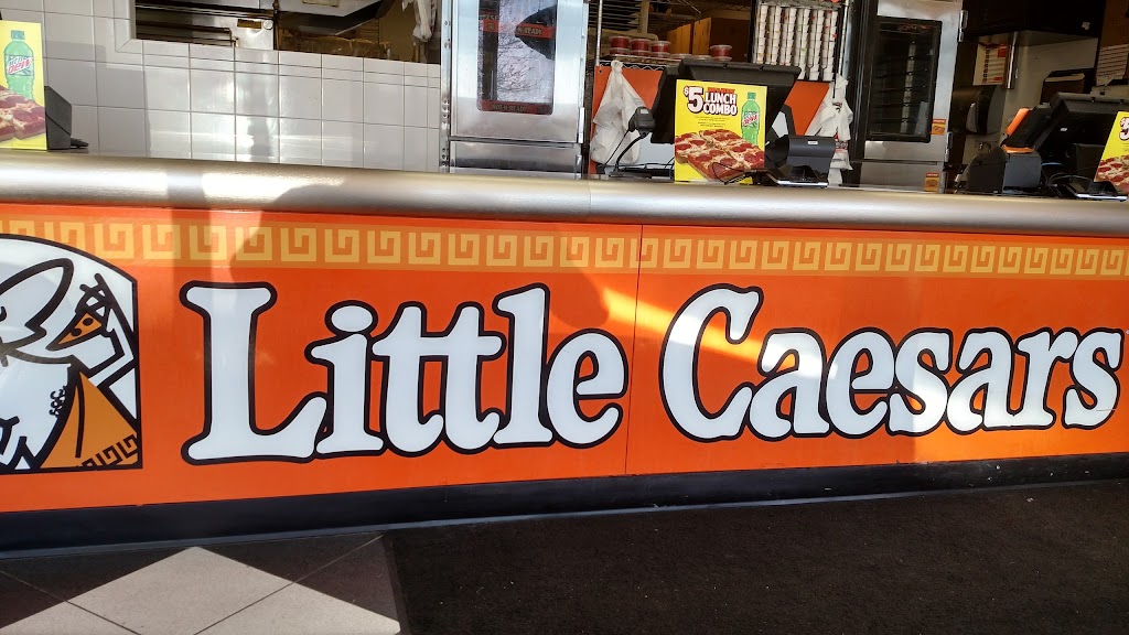 Little Caesars Pizza | 2581 Mounds View Blvd, County Highway 10, Mounds View, MN 55112, USA | Phone: (763) 780-9884