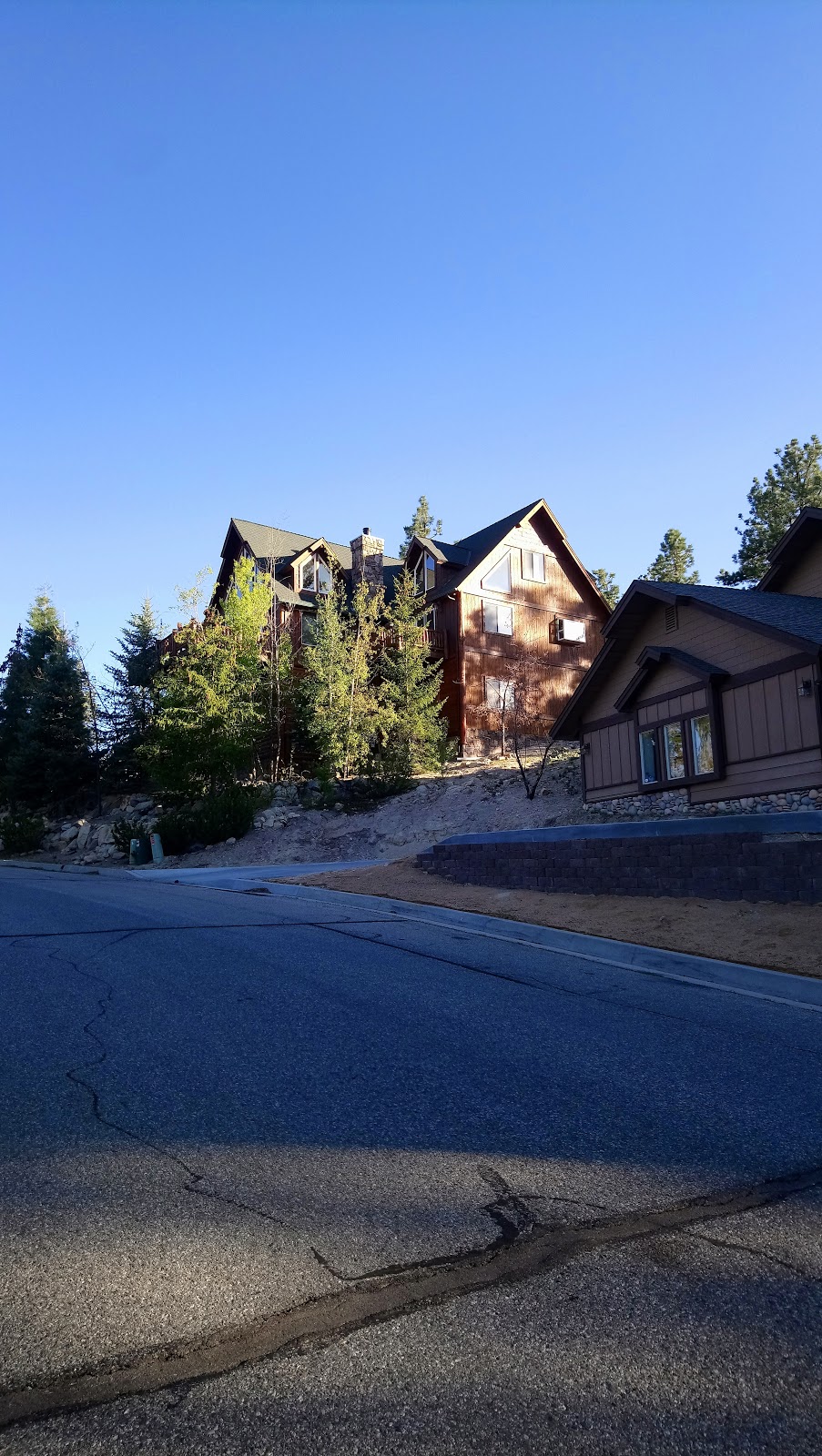 WOWRentals | 40055 Big Bear Blvd, Big Bear Lake, CA 92315, USA | Phone: (909) 366-5525