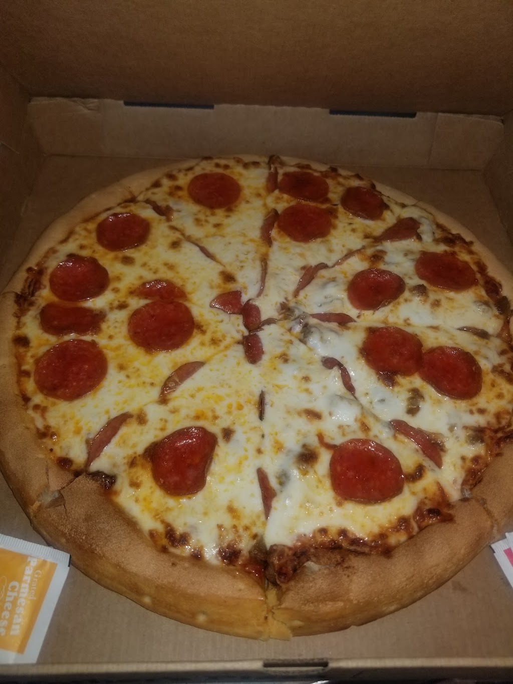 Godfathers Pizza | 3740 Dickerson Pike, Nashville, TN 37207 | Phone: (615) 865-6650