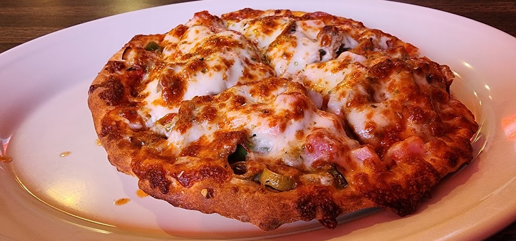 BUBBAS Pizza Home of Dopey Dough | 6843 Old U.S. 27 #C, Fremont, IN 46737, USA | Phone: (260) 833-4311