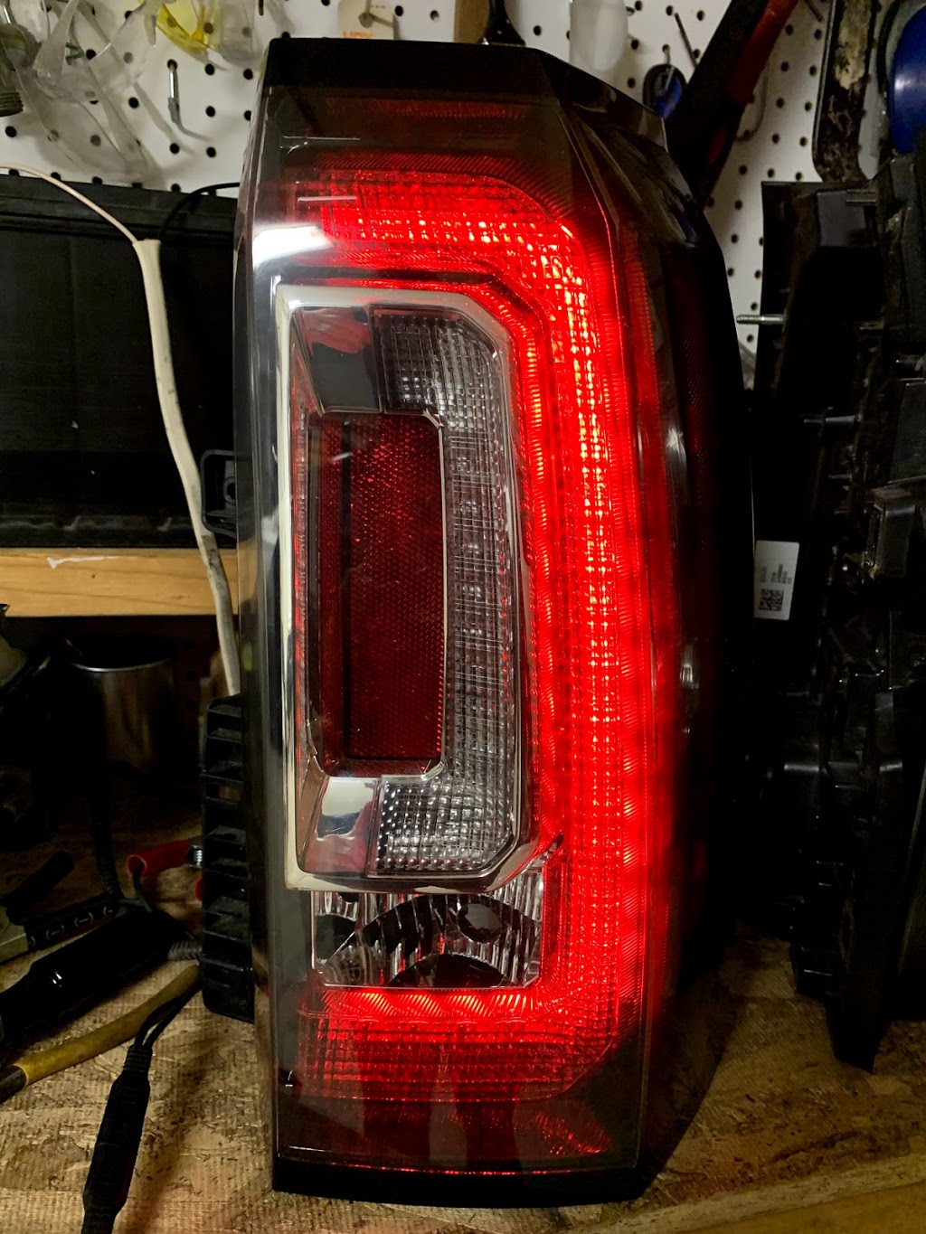 GMC YUKON TAIL LIGHTS REPAIR | 4360 Fern Ave, Broomfield, CO 80020, USA | Phone: (720) 232-7815