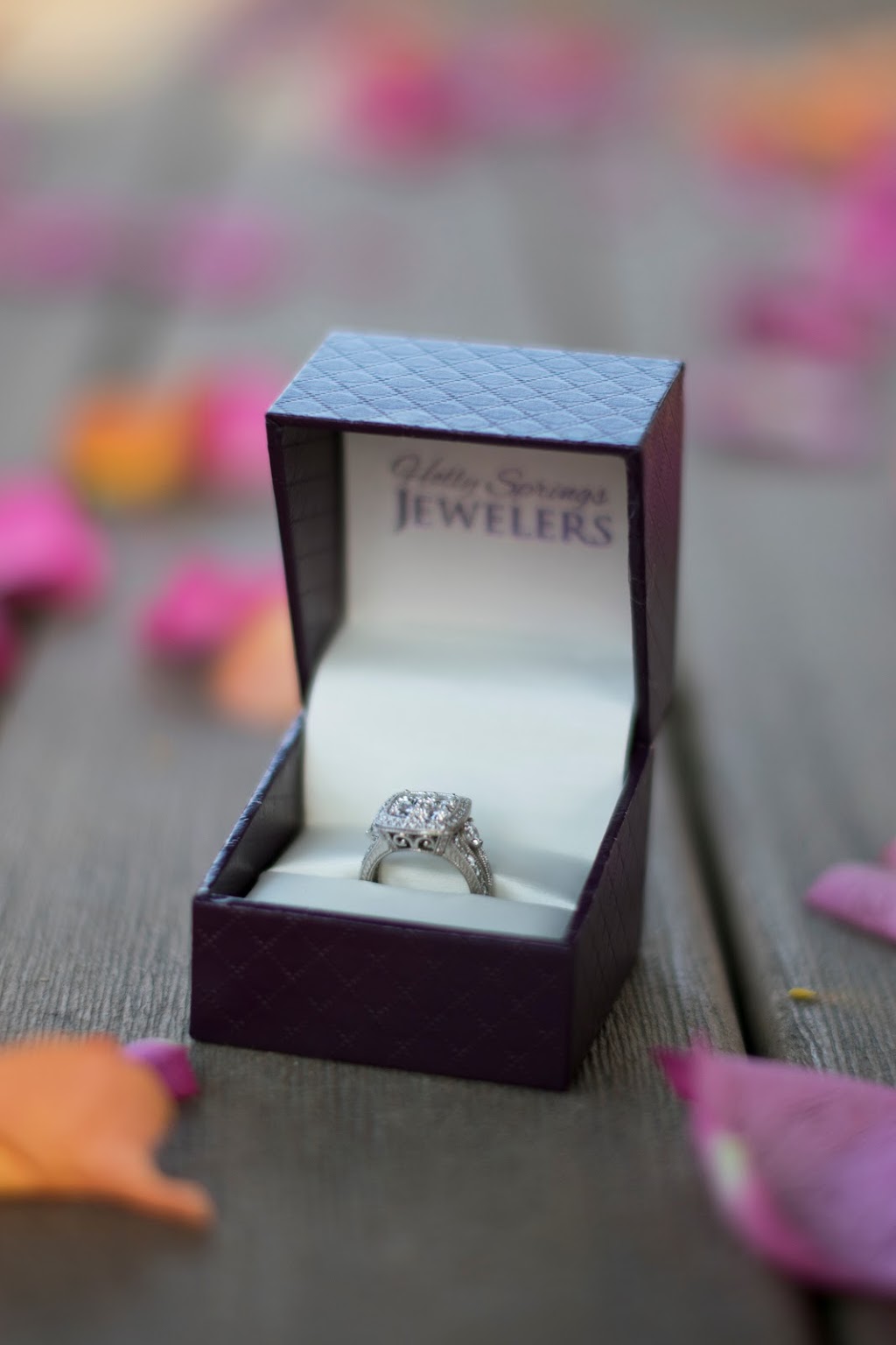 Holly Springs Jewelers | 510 Chambers St, Woodstock, GA 30188, USA | Phone: (770) 928-3280