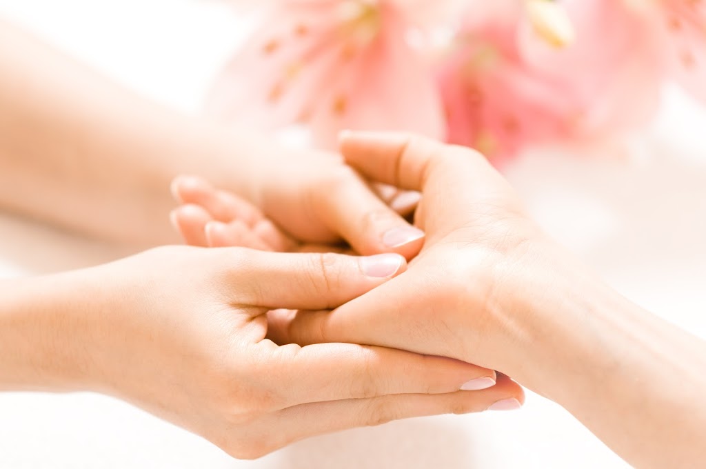 Hand & Stone Massage and Facial Spa | 2145 NJ-35, Holmdel, NJ 07733 | Phone: (732) 253-4277