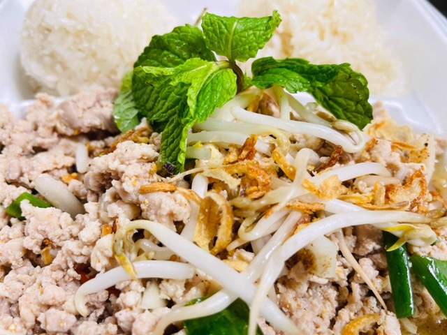 Thai Food Truck Express - Punaluu | 53-534 Kamehameha Hwy, Hauula, HI 96717, USA | Phone: (808) 308-4392