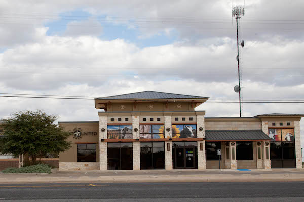 First United Bank | 2003 South, 2003 South Hall Ave, Littlefield, TX 79339, USA | Phone: (806) 385-7181