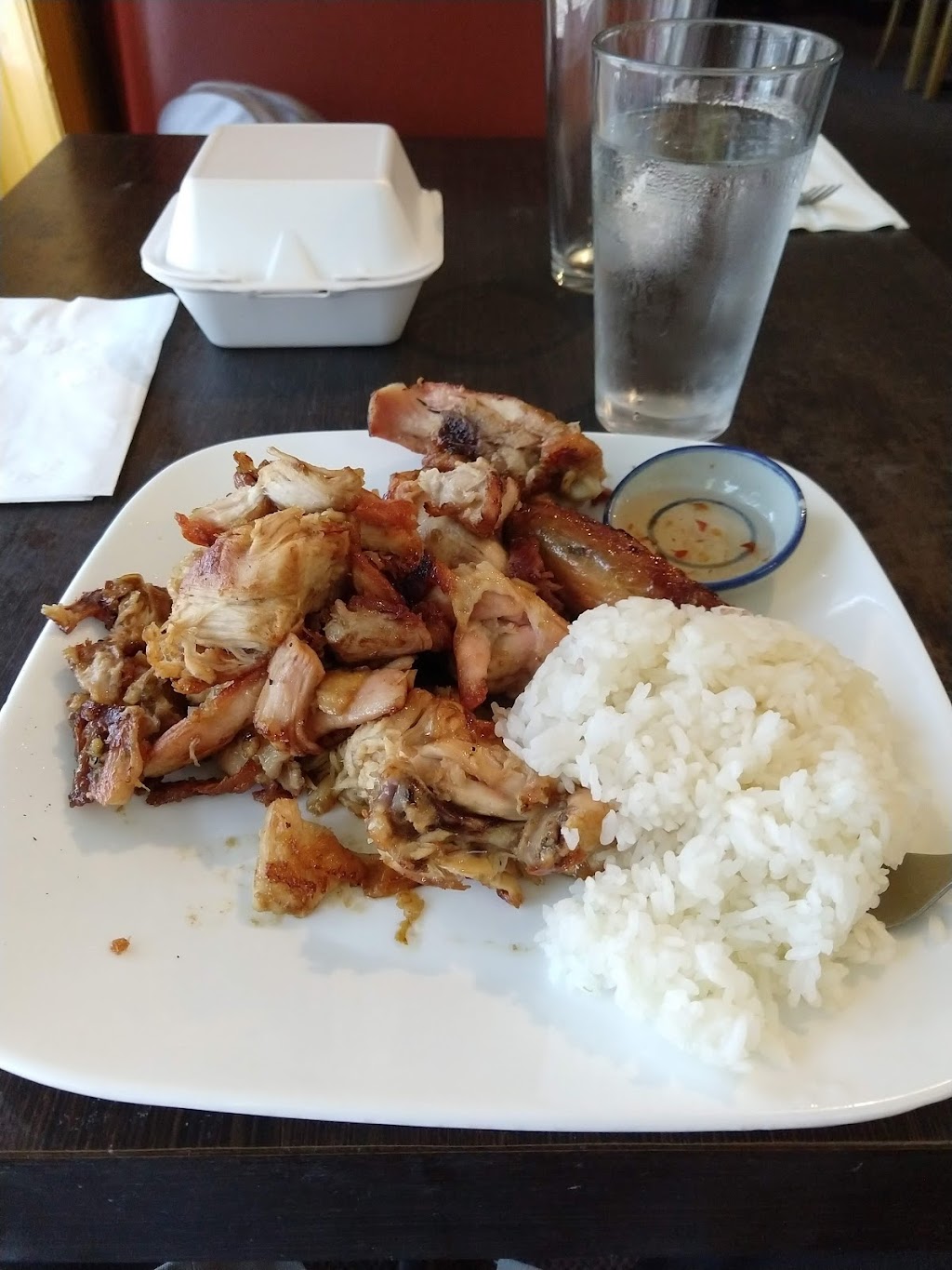 Js Noodles & New Thai | 1842 S Parker Rd, Denver, CO 80231, USA | Phone: (303) 755-2500