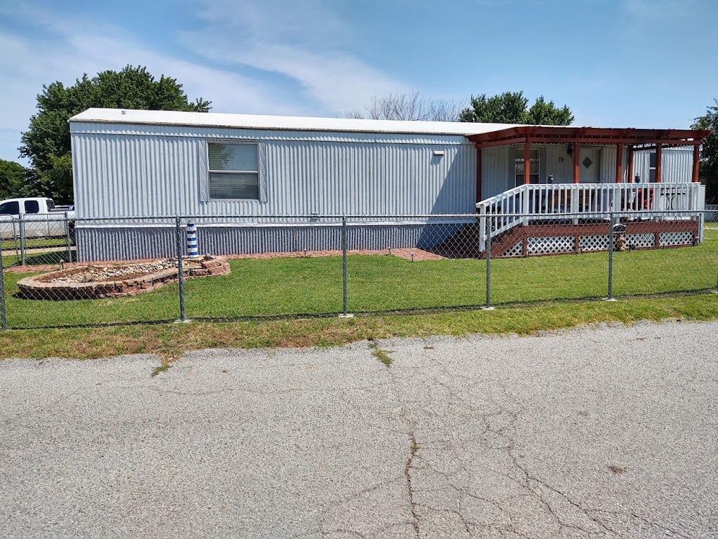 Adkins Hill Mobile Home Park | 1269 N Adkins Hill Rd, Norman, OK 73072, USA | Phone: (405) 364-1732